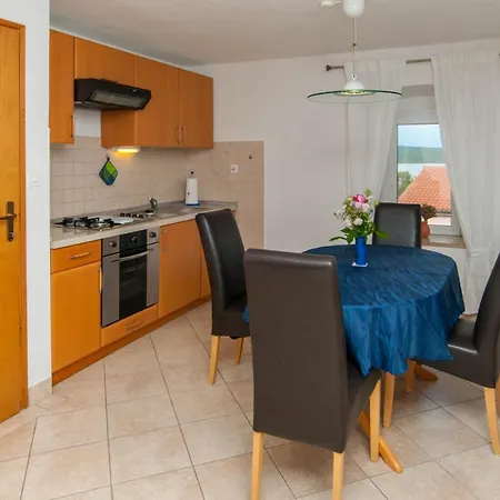 Apartman Segota Mit Meerblick *